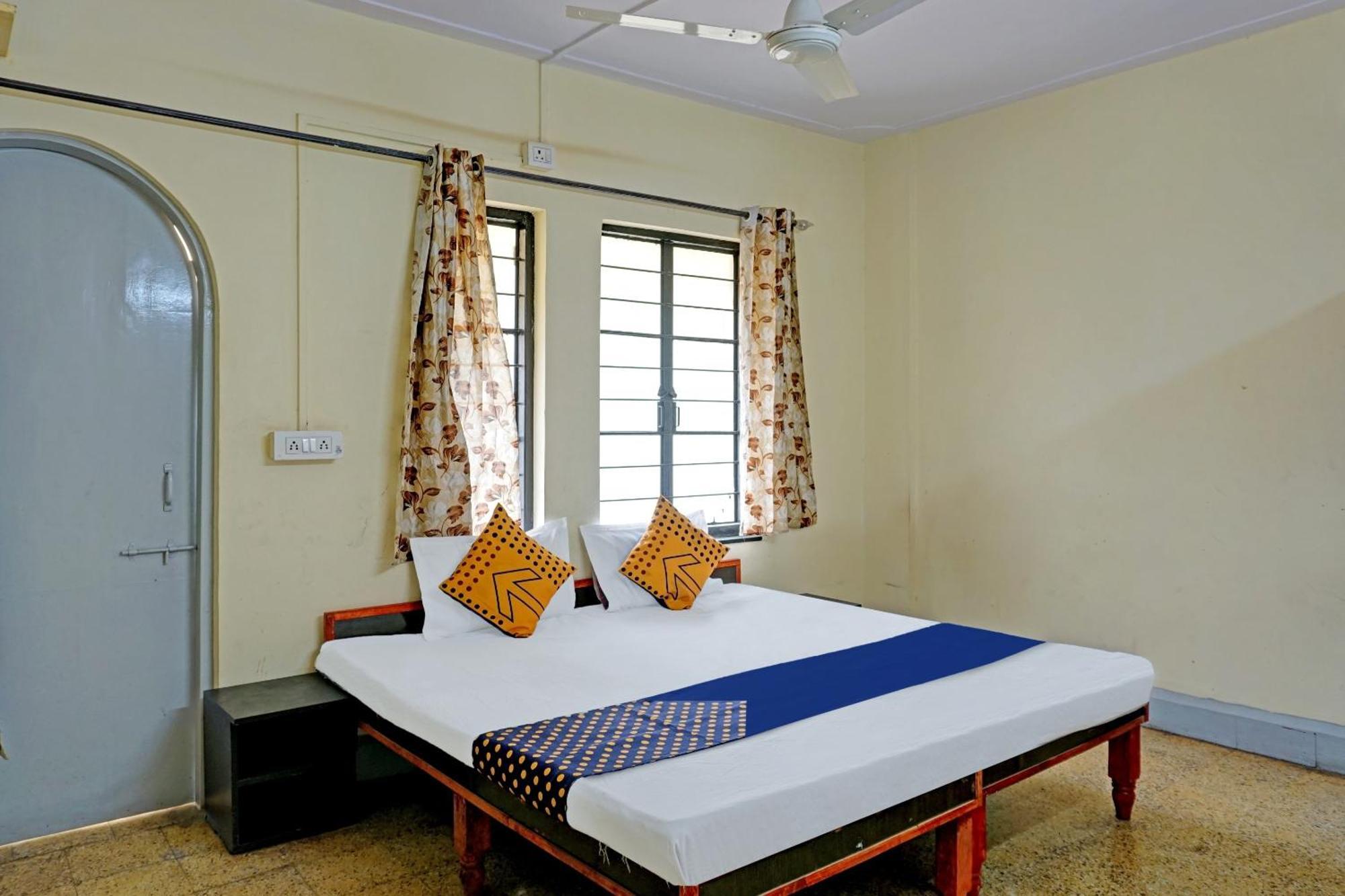 Spot On Hotel Prakash Residency, Near Hanuman Gym Ajmera Colony, Pimpri מראה חיצוני תמונה