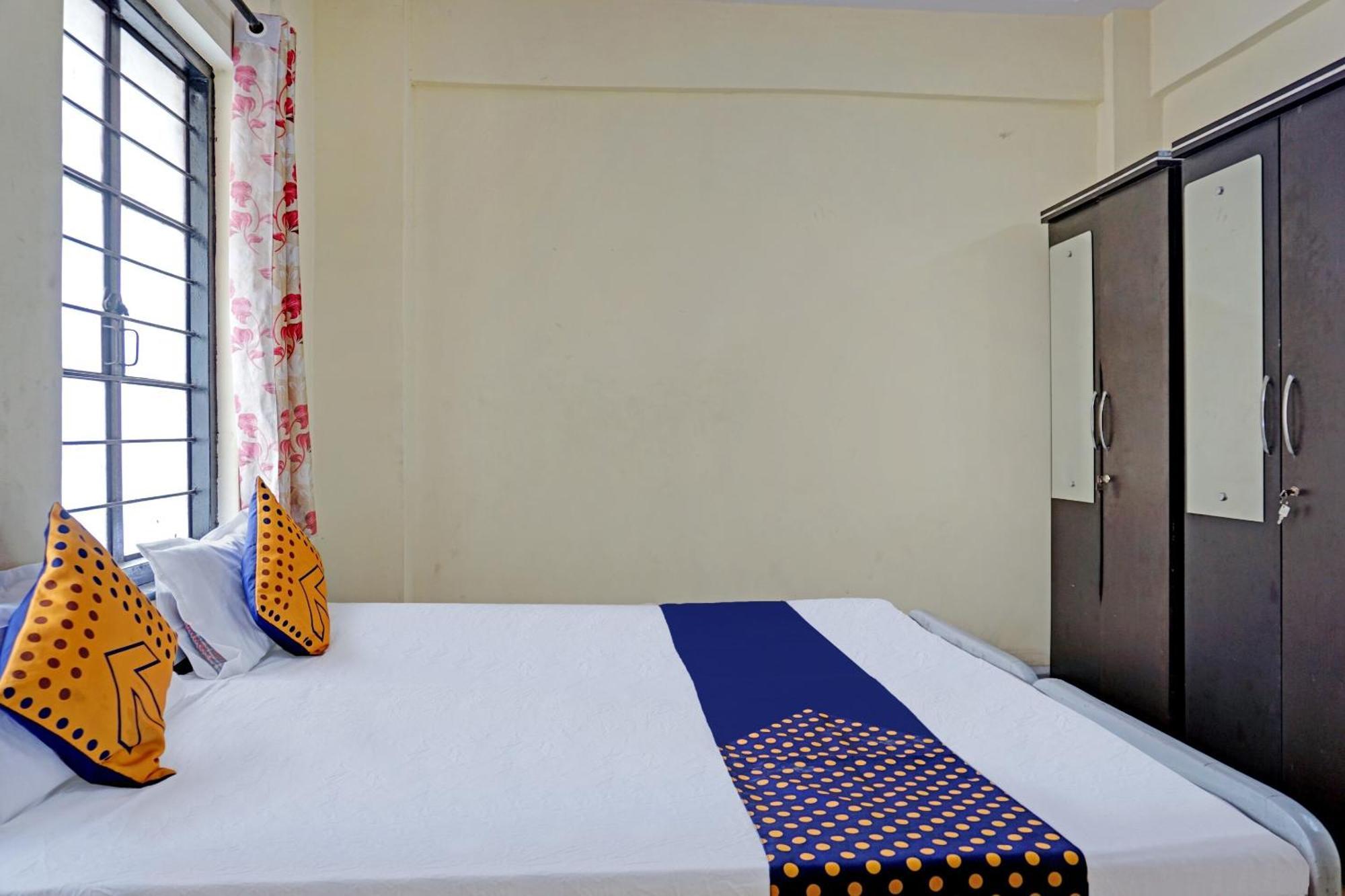 Spot On Hotel Prakash Residency, Near Hanuman Gym Ajmera Colony, Pimpri מראה חיצוני תמונה