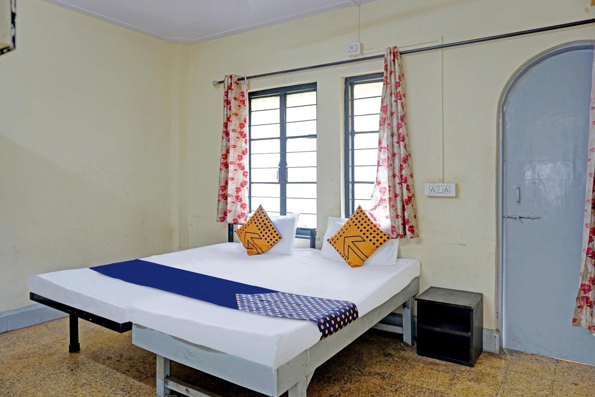 Spot On Hotel Prakash Residency, Near Hanuman Gym Ajmera Colony, Pimpri מראה חיצוני תמונה