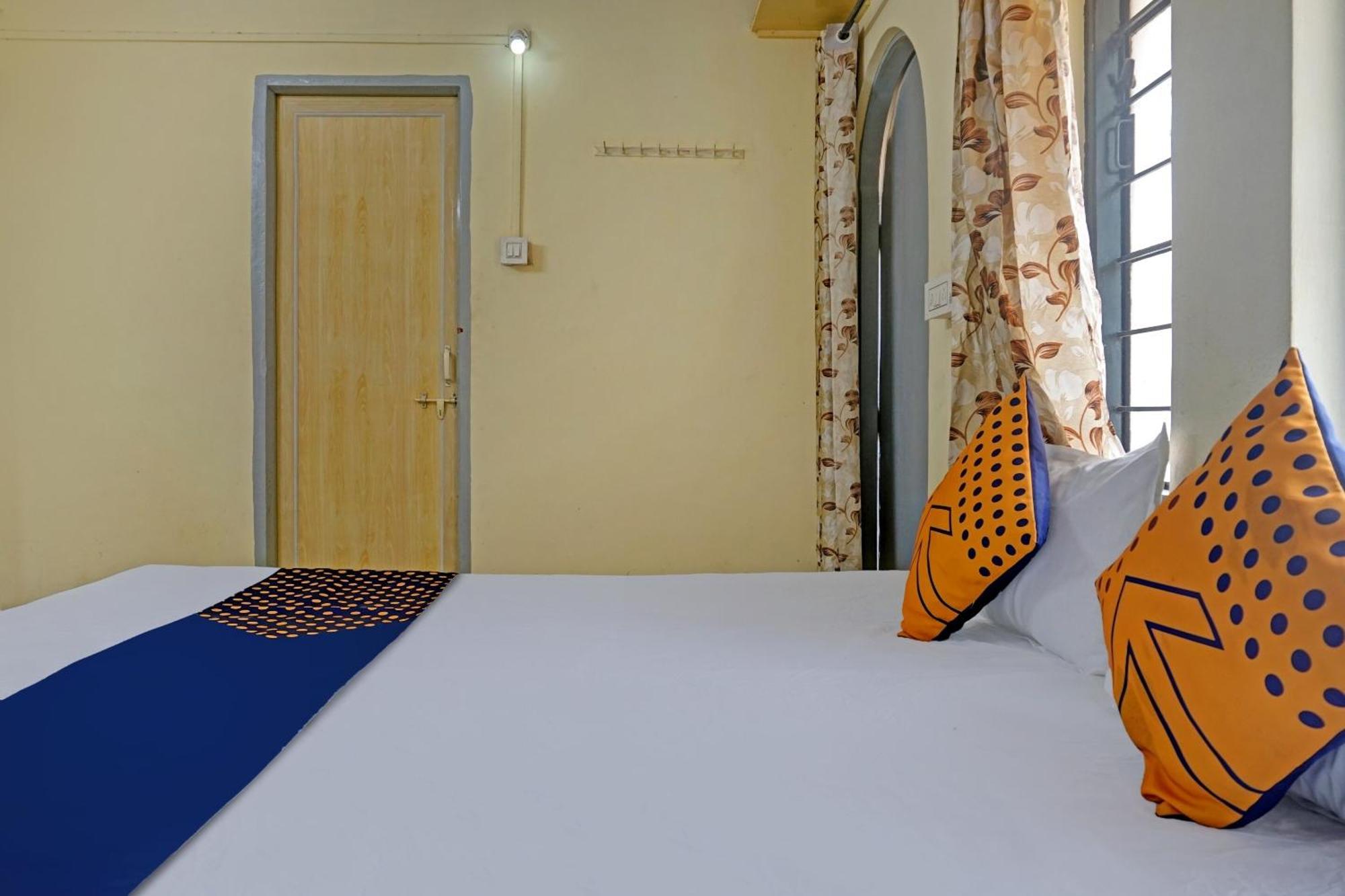 Spot On Hotel Prakash Residency, Near Hanuman Gym Ajmera Colony, Pimpri מראה חיצוני תמונה